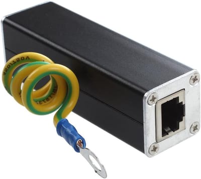 RJ45 Overspanningsbeveiliging - Netwerk Beveiliger - Ethernet Beschermen - 100MHz Snelheid - 26 cm - Zwart