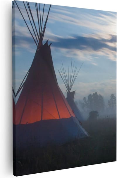 Artaza Canvas Schilderij Indianentent - 40x50 cm - Wanddecoratie Mist - Muurdecoratie Natuur - Kamer Accessoires Landschap