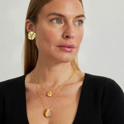 Luxenter Abelia Ketting afgewerkt in 18 Kts Geel Goud