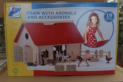 Woody - boerderij stal met dieren en accessoires - 19-delig