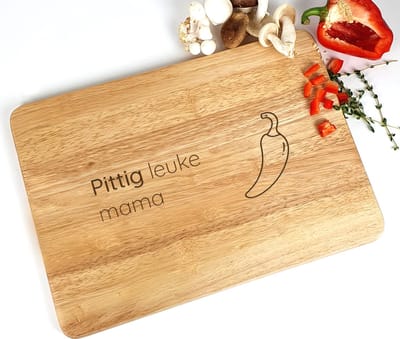 Snijplank hout - Moederdag cadeau - Pittig leuke mama - Cadeau mama - 35x23cm - Moederdag - Snijplank - Mama - Mama cadeau - Cadeau voor mama - Cadeau voor vrouw - Kerst - MAMA