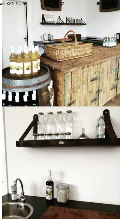 Wand display "Primitivo" / Wijnvat / Eiken duigenhout