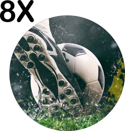 Luxe Ronde Placemat - Voetballers in Actie in de Regen - Set van 8 Placemats - 50x50 cm - 2 mm dik Vinyl - Anti Slip - Afneembaar