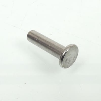 Rivet embrayage origine pour moto KTM 400 Duke 1994 à 1995 58332007000 Neuf