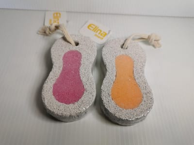 Set 2x Puimsteen  roze + oranje om eelt te verwijderen 9,5x5x2cm