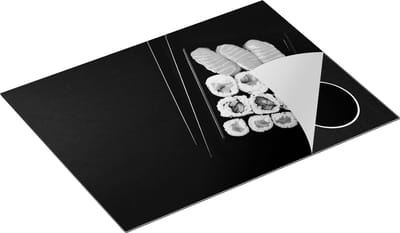 Chefcare Inductie Beschermer Sushi met Stokjes op een Zwarte Achtergrond - Zwart Wit - 70x50 cm - Afdekplaat Inductie - Kookplaat Beschermer - Inductie Mat