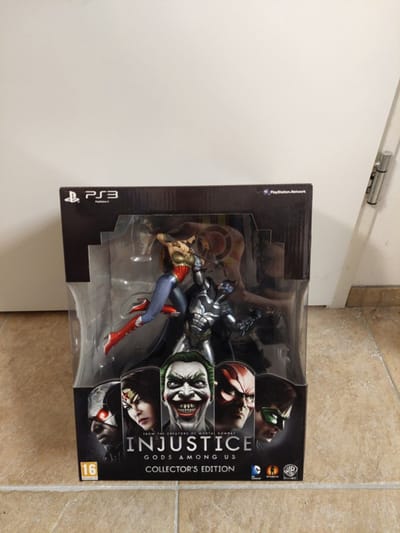 Injustice: Gods Among Us - Collectors Edition
