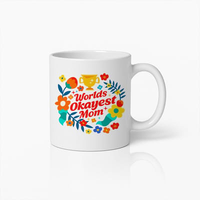 World’s Okayest Mom Mok 330ml – Grappige Moederdag Koffiebeker | Humoristisch Cadeau voor Moeders met Zelfspot