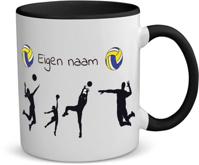 Akyol - voetbal met naam - koffiemok - theemok - zwart - Voetbal - voetbal fans - cadeau - verjaardag - geschenk - gepersonaliseerd - 350 ML inhoud