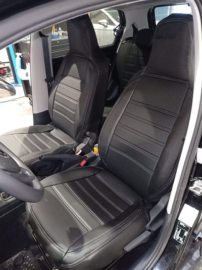 Pasvorm stoelhoezen Volkswagen Up 2012-heden - Kunstleer zwart