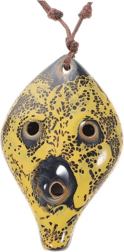 6-Gats Ocarina - Keramisch Instrument - Muziek Leren - Draagbaar Halsketting - 9x5.5x2.5cm - Willekeurige Kleur