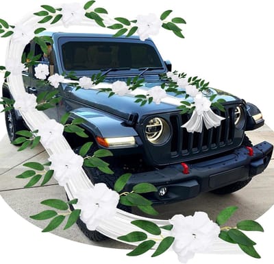 Allecto Plus - Bruiloftsversiering auto - set cokarden en strikken - wit - bruidspaar - feestdecoratie - auto bruiloft - ceremonie decoratie.