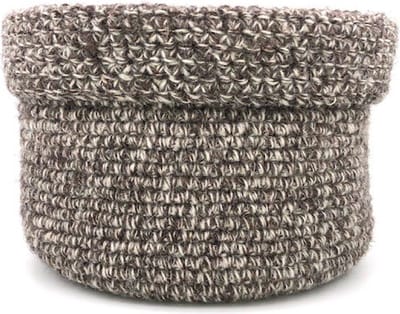 Luna-Leena duurzame mand van 100% wol - grijs - hand gehaakt in Nepal - opberger - babykamer - kraammand - kamerdecoratie - babyshower - basket