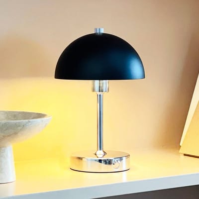 Dyberg Larsen LED tafellamp Malmö, hoogte 23 cm, metaal