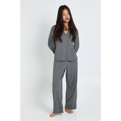 boohoo Dames Petite Zachte Aanraking Doorknoop Shirt En Broek Pyjama Set | Grijze Mergel | Maat: 34