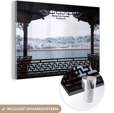 ® Glasschilderij 180x120 cm - Schilderij acrylglas - Sneeuwlandschap bij het meer van Hangzhou - Foto op glas - Muurdecoratie woonkamer - Wanddecoratie slaapkamer - Schilderijen