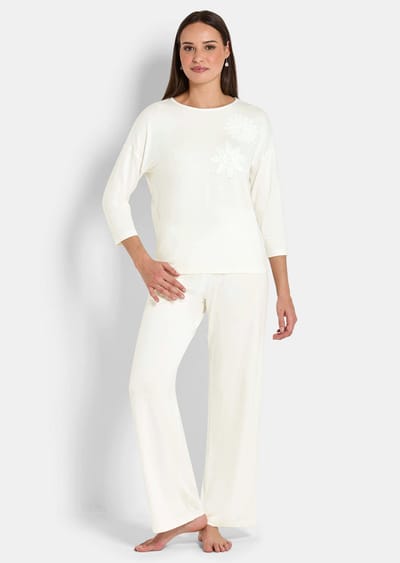 Pyjama met bloemenapplicatie - gebroken wit - Gr. 38 van Goldner Fashion