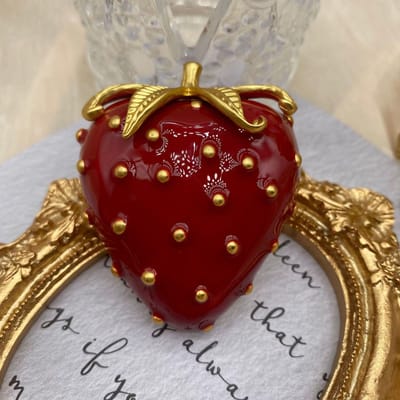 Vintage Edelsteen Broche Zoete Aardbei Kleding Speld Sieraden voor Banket Feest Borst Decoratie brown
