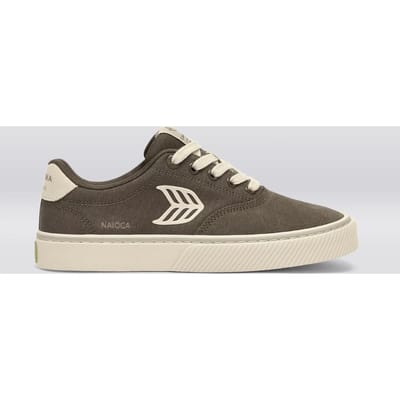 Cariuma Naioca Pro Suede And Canvas Stripe Teak Size: 40.5 | Sneakers Outlet | Unisex | Bruin