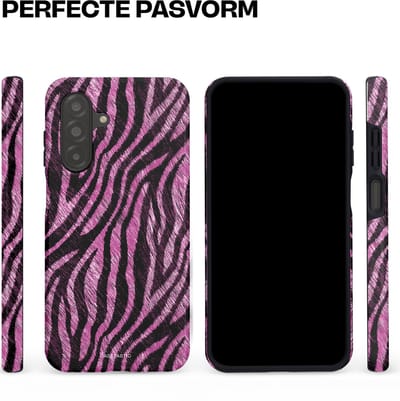 Casetastic hoesje geschikt voor Samsung Galaxy A26 - Dubbellaagse bescherming - Roze Paarse Zebraprint - Fashion Case - Zwart Lila