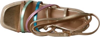 Sandalen met sleehak en bandjes