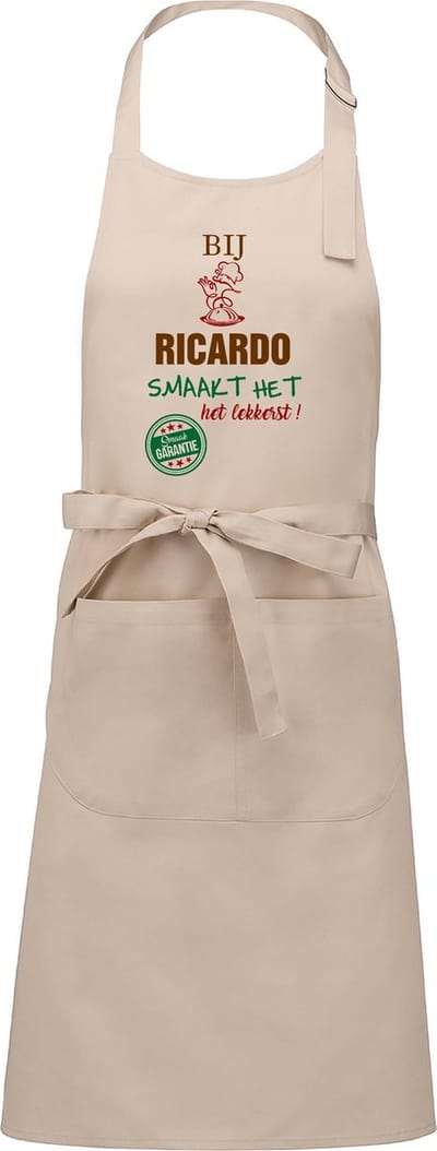 Naamcadeau - Naamschort - Keukenschort met je naam - BBQ schort - verjaardag - vaderdag - beige - het smaakt het lekkerst bij: Ricardo