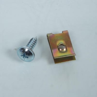 Lot de 25 agrafe et 25 vis de carénage Ø5mm pour scooter moto deux roues Neuf