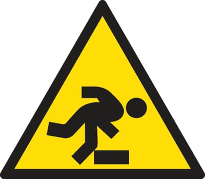 Struikelgevaar sticker 150x150 mm - vinyl - ISO 7010 W007