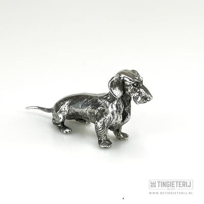 Ruwharige teckel zittend - Beeldje Teckel - zittend - Ruwharige Teckel - Tin - miniatuur teckel - Cadeau teckel - Unieke Hondenbeeldjes - Teckel beeld