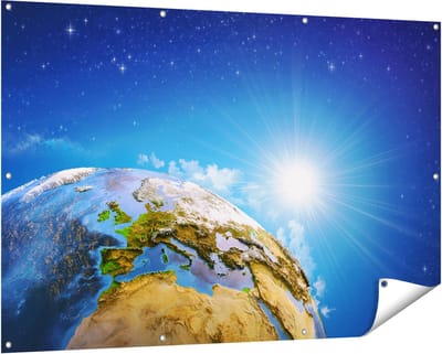 Gards Tuinposter Aarde vanuit de Ruimte op Europa - 150x100 cm - Tuindoek - Tuindecoratie - Wanddecoratie buiten - Tuinschilderij