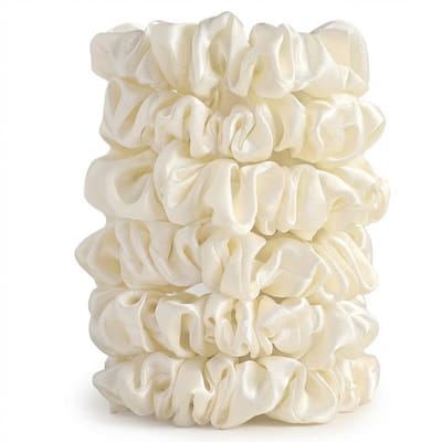 Set satijn scrunchies in beige – 6 stuks elastische haar accessoires van glanzend satijn – beige scrunchie set voor dames – zachte brede haar elastiekjes