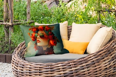 Buitenkussens - Tuin - Vrouw - Granaatappel - Herfst - Zonnebril - 50x30 cm