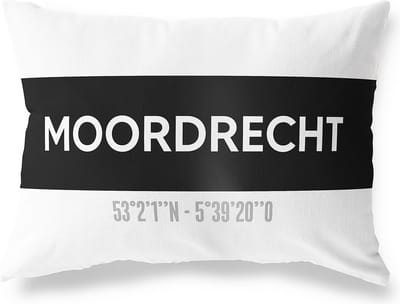 Tuinkussen MOORDRECHT - ZUID-HOLLAND met coördinaten - Buitenkussen - Bootkussen - Weerbestendig - Jouw Plaats - Studio216 - Modern - Zwart-Wit - 50x30cm