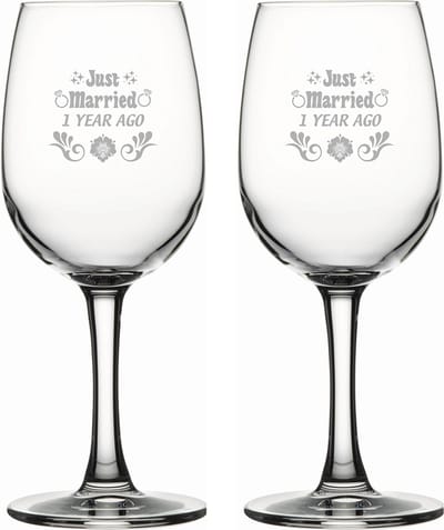 Gegraveerde set witte wijnglazen 26cl Just Married 1 year ago