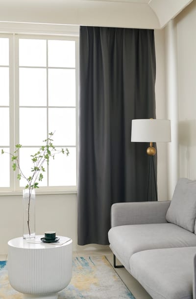 Maroyathome ELSA - Gordijn - Verduisterend - met plooiband - kant-en-klaar - 150x260 cm - 150 cm breedte en 260 cm lengte - Antraciet - 1 stuk