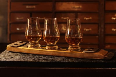BA Limited Edition Proefplank 'Whisky' met 3 glazen / Vaderdag / Whiskyliefhebber / Whisky Gift Set / Cadeau Idee