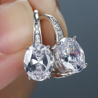 POMOiii Eenvoudig ontwerp bruids bruiloft verlovingsdruppel oorbellen ovale Zricon tijdloze stijl eeuwigheid sieraden voor vrouwen white