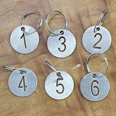 Ronde metalen labels met sleutelring, genummerd van 1 tot 50, diameter 3 cm, ideaal voor organisatie en labeling
