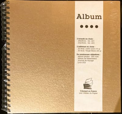 Atelier du Papier - Album Goud met wit papier vergé 200 gr - 30 vellen