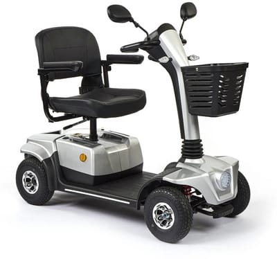 Scootmobiel Elite Max Super - Snelheid tot 12 km/u - Bereik tot 40 km - Standaard stoel - Zilver - 4 wielen - Luchtbanden - Inclusief mand, oplader en spiegels - Scootplaza