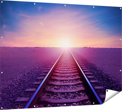 Gards Tuinposter Rails Spoorweg in de Woestijn bij Zonondergang - 160x120 cm - Tuindoek - Tuindecoratie - Wanddecoratie buiten - Tuinschilderij