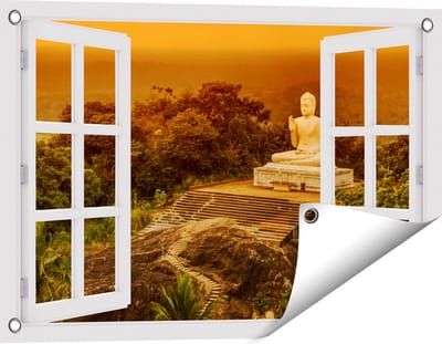 Gards Tuinposter Doorkijk Boeddha Beeld bij een Tempel in het Bos - 60x40 cm - Tuindoek - Tuindecoratie - Wanddecoratie buiten - Tuinschilderij