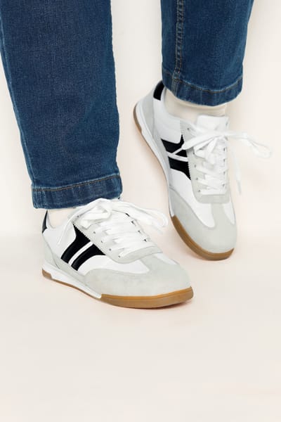 Yours Witte Vetersneaker Met Zijstreep In Brede Epasvormsize 37E
