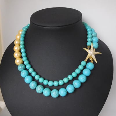 Hetty' S -Chique collier - met 2 rijen Turkooizen stenen en gouden parels + Goldplated zilver slot