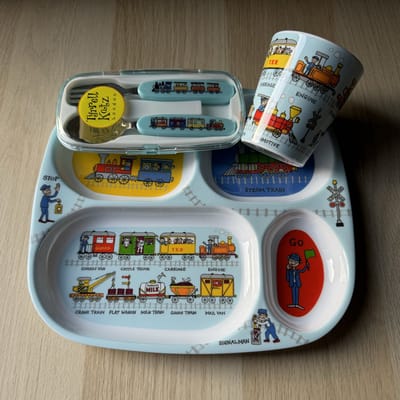 Treinen kinder melamine servies (vakjesbord + bekertje + bestek) - Tyrrell Katz