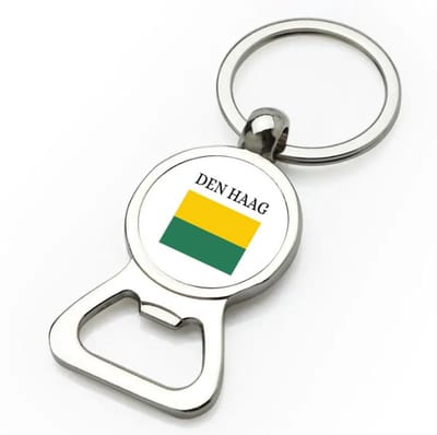 Akyol - den haag flesopener - Rotterdam - hagenezen, hagenaren of toeristen - vlag - den haag - zuid holland - 9 bij 3 cm