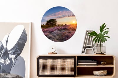 WallCircle - Wandcirkel - Muurcirkel - Bloeiende heide tijdens zonsondergang in Nederland - Aluminium - Dibond - 60x60 cm - Binnen en Buiten