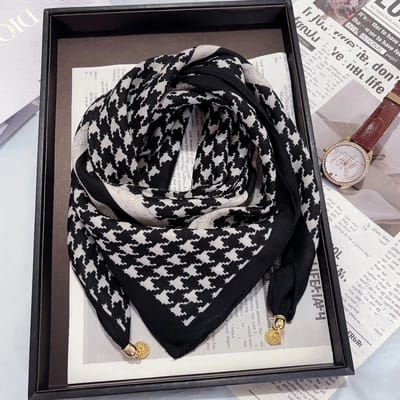 Sjaal-65cm-Vierkante sjaal met magnetische drukknoopsluiting – Te vormen tot driehoekige sjaal – Stijlvolle & elegante nekwarmer – Must-have voor elke outfit-Honderdruit