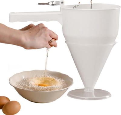 Deegdispenser - Beslag Trechter - Pannenkoeken Bakken - Regelbare Stroom - 1.2 Liter - Zwart