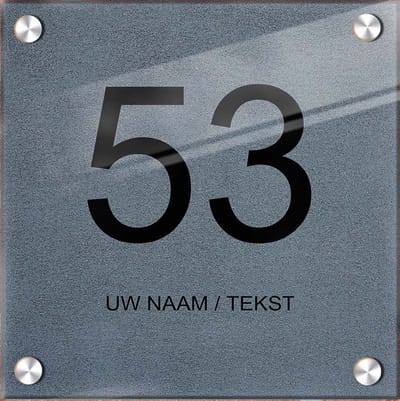 Naambordje voordeur plexiglas 20x20x0,5 cm model 1130 - Huisnummerbordje, naambordjes, naambordje huis, naamplaatjes, huisnummer bord, huisnummer bordje, originele naambordjes voordeur, huisnummerbord met naam, originele huisnummer bord